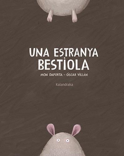 UNA ESTRANYA BESTIOLA | 9788416804290 | DAPORTA, MON | Llibreria Cinta | Llibreria online de Terrassa | Comprar llibres en català i castellà online | Comprar llibres de text online