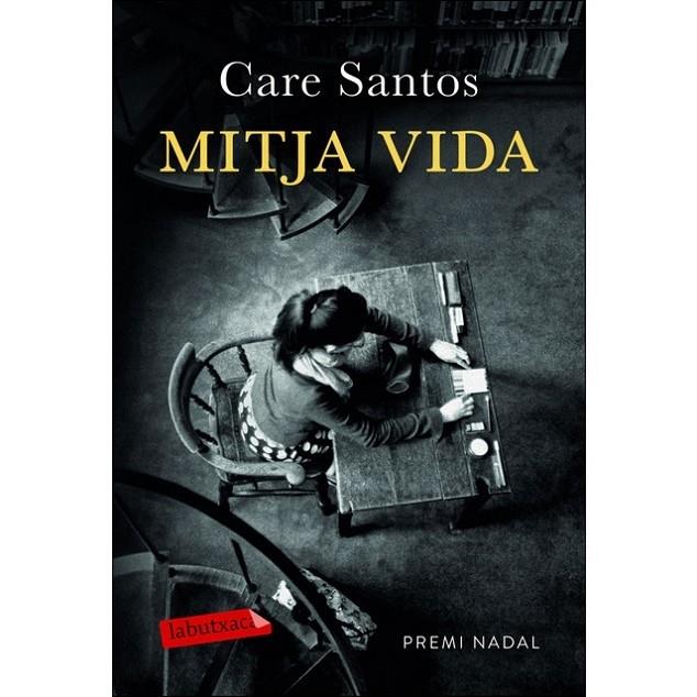 MITJA VIDA | 9788417031558 | SANTOS, CARE | Llibreria Cinta | Llibreria online de Terrassa | Comprar llibres en català i castellà online | Comprar llibres de text online